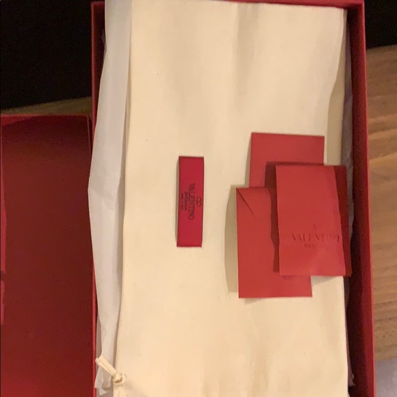 Authentic Valentino Rockstud 100mm Pumps - Picture 3 of 7